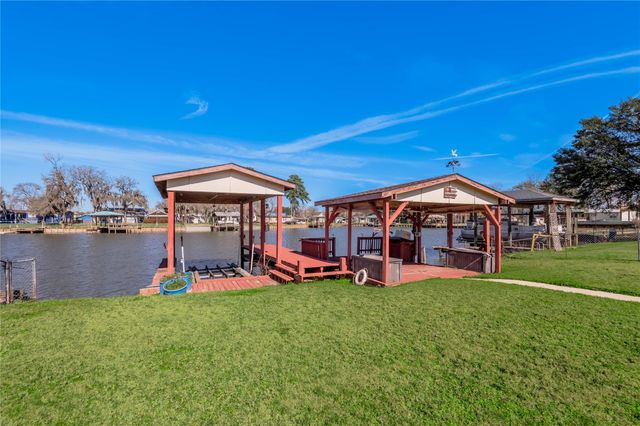 53 Lake View Drive, Huntsville, TX 77320