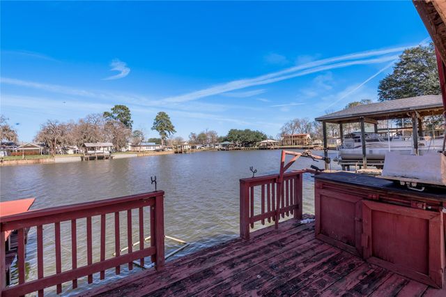 53 Lake View Drive, Huntsville, TX 77320