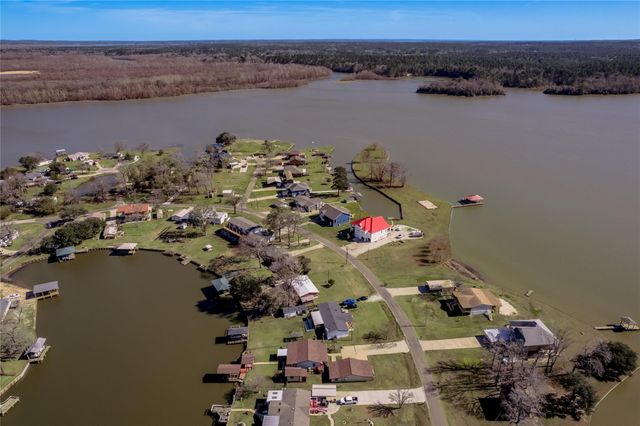 53 Lake View Drive, Huntsville, TX 77320