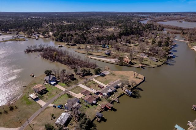 53 Lake View Drive, Huntsville, TX 77320