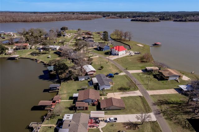 53 Lake View Drive, Huntsville, TX 77320