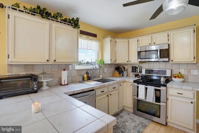 346 E HARVEST LN, Middletown, DE 19709