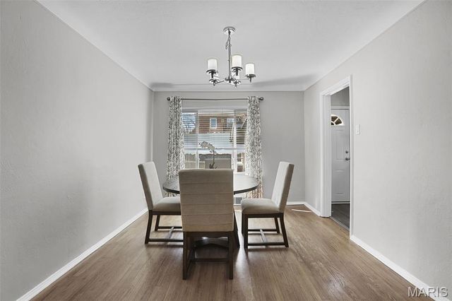 9209 Lucia Drive, St Louis, MO 63123