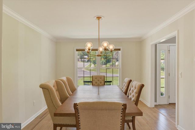 920 VALLEY RD, Enola, PA 17025