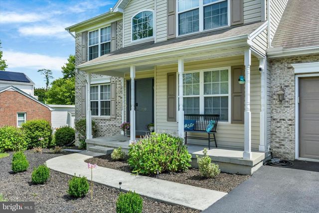 920 VALLEY RD, Enola, PA 17025