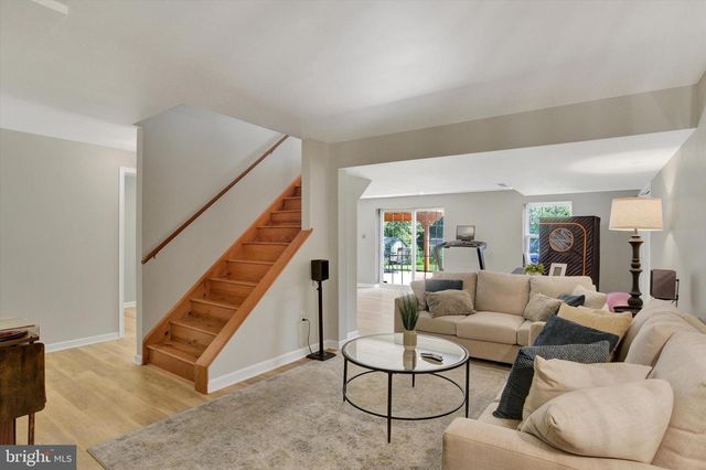 920 VALLEY RD, Enola, PA 17025