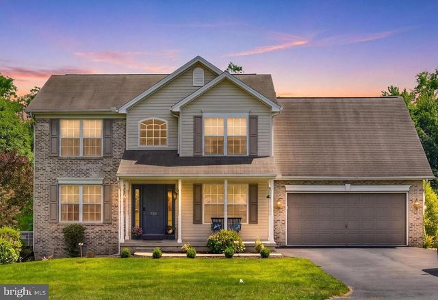920 VALLEY RD, Enola, PA 17025