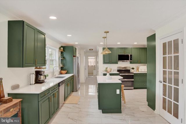 920 VALLEY RD, Enola, PA 17025