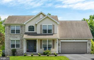 920 VALLEY RD, Enola, PA 17025