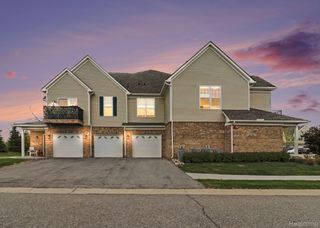 9864 Ridge Run Street, Hartland Township, MI 48855