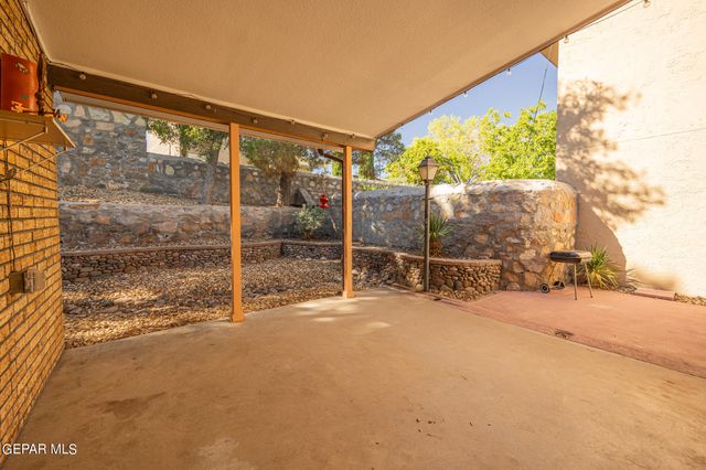 6851 Ridge Top Drive, El Paso, TX 79904