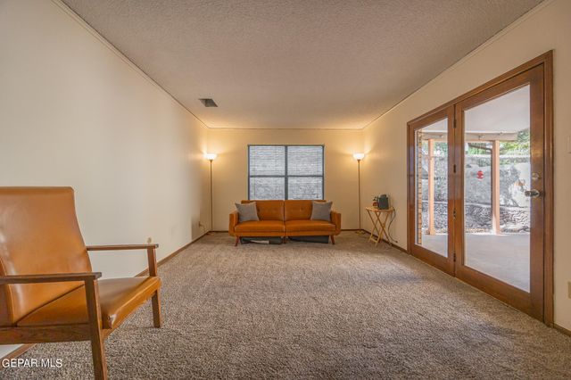 6851 Ridge Top Drive, El Paso, TX 79904