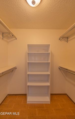 6851 Ridge Top Drive, El Paso, TX 79904