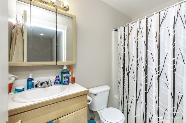 307 4th Avenue N, Algona, WA 98001