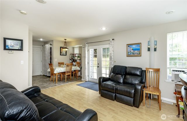 307 4th Avenue N, Algona, WA 98001