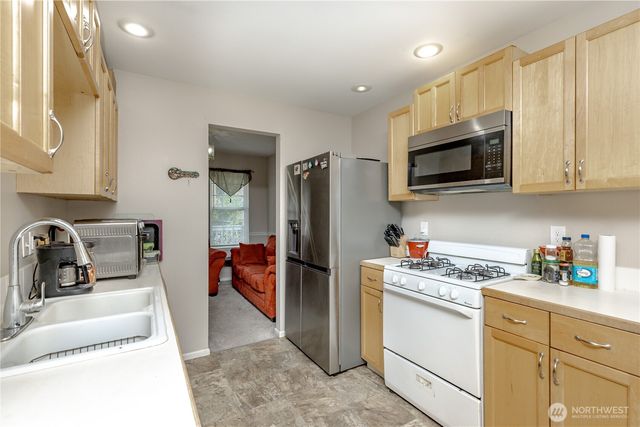 307 4th Avenue N, Algona, WA 98001