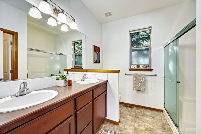 2496 NE Ariel Court, Poulsbo, WA 98370