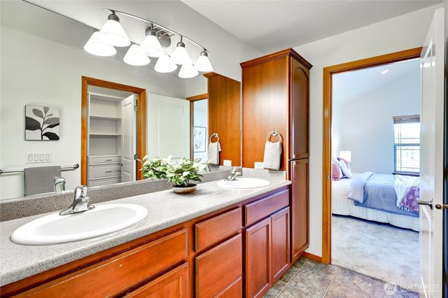 2496 NE Ariel Court, Poulsbo, WA 98370