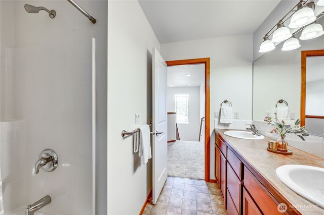 2496 NE Ariel Court, Poulsbo, WA 98370