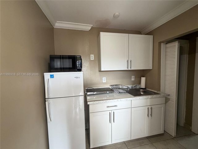 414 SW 2nd Ter 0, Dania Beach, FL 33004