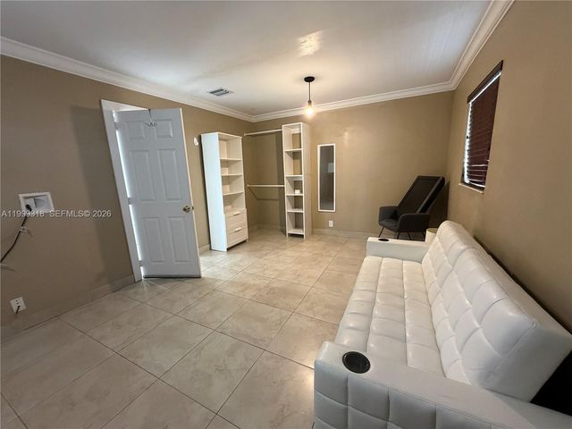 414 SW 2nd Ter 0, Dania Beach, FL 33004