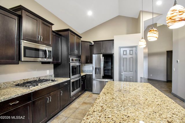 8728 W Hanbury Road, Marana, AZ 85653