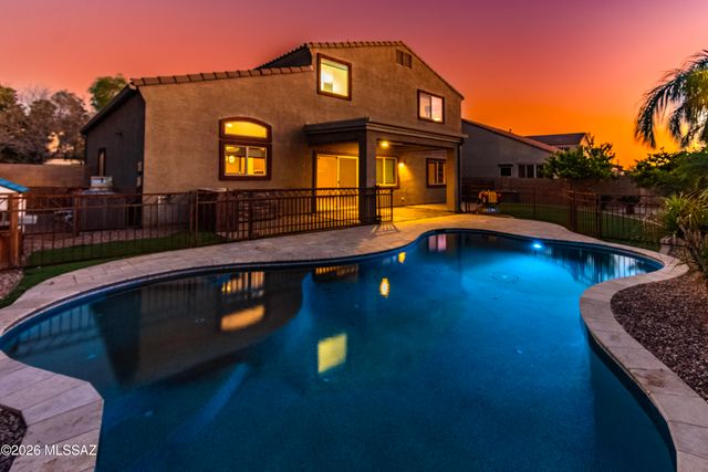 8728 W Hanbury Road, Marana, AZ 85653