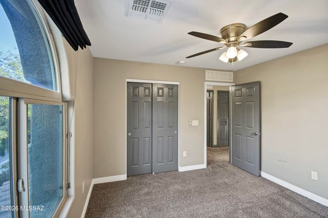 8728 W Hanbury Road, Marana, AZ 85653