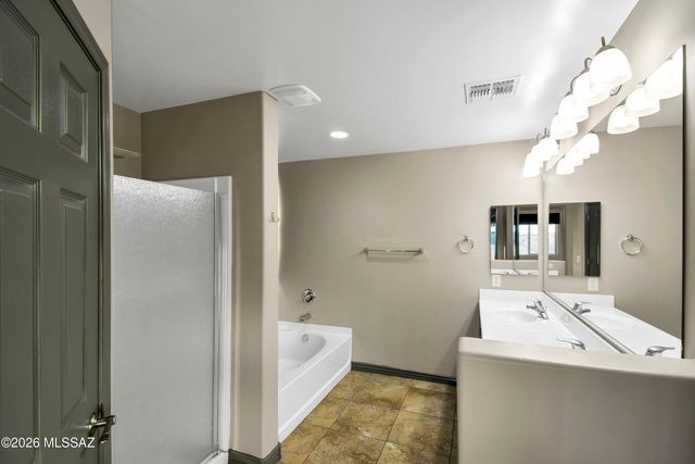 8728 W Hanbury Road, Marana, AZ 85653