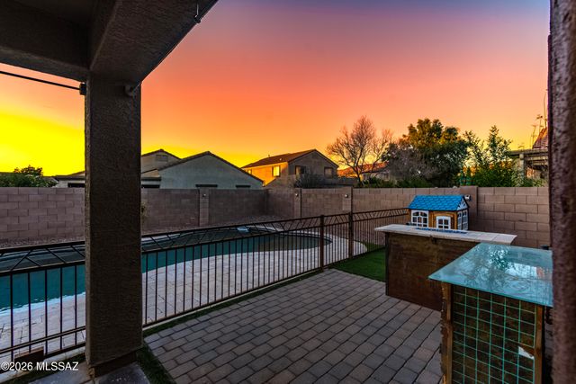 8728 W Hanbury Road, Marana, AZ 85653