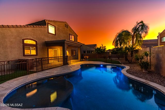 8728 W Hanbury Road, Marana, AZ 85653