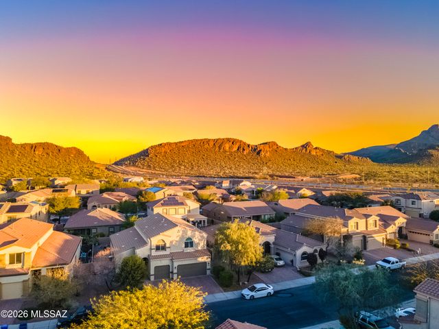 8728 W Hanbury Road, Marana, AZ 85653