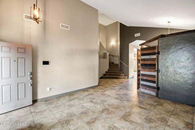 8728 W Hanbury Road, Marana, AZ 85653