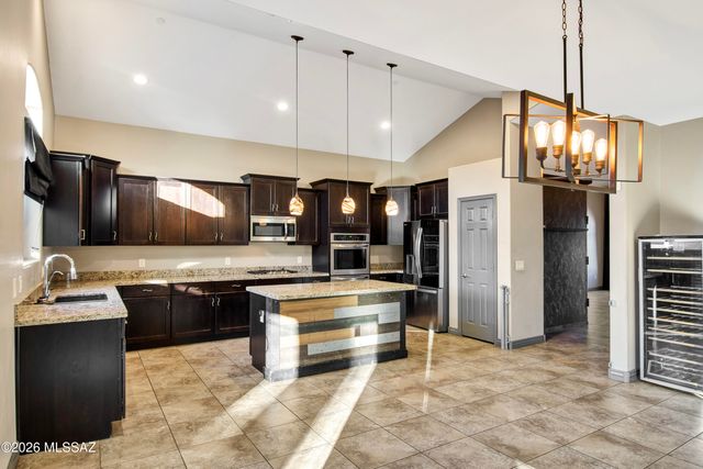 8728 W Hanbury Road, Marana, AZ 85653