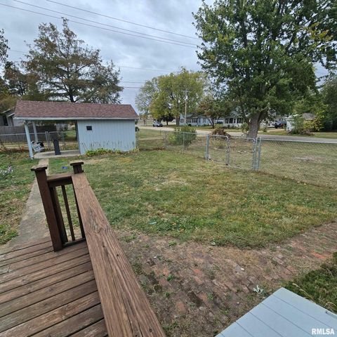 1121 N BENEDICT Street, Chillicothe, IL 61523