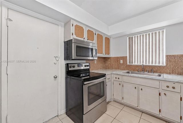 1540 NE 191st Street 145, Miami, FL 33179