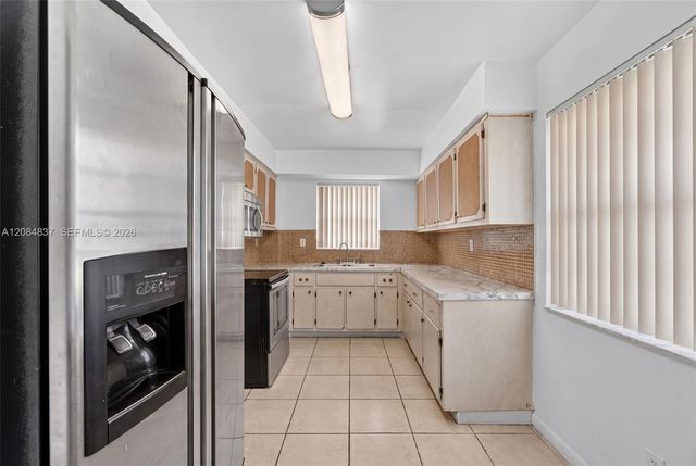 1540 NE 191st Street 145, Miami, FL 33179