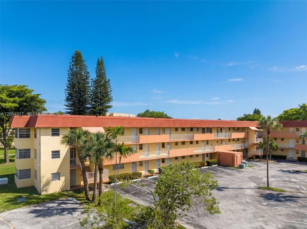 1540 NE 191st Street 145, Miami, FL 33179