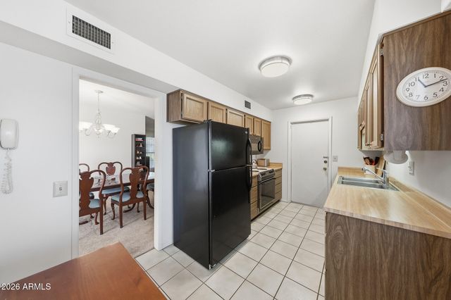 17042 N 105TH Avenue, Sun City, AZ 85373