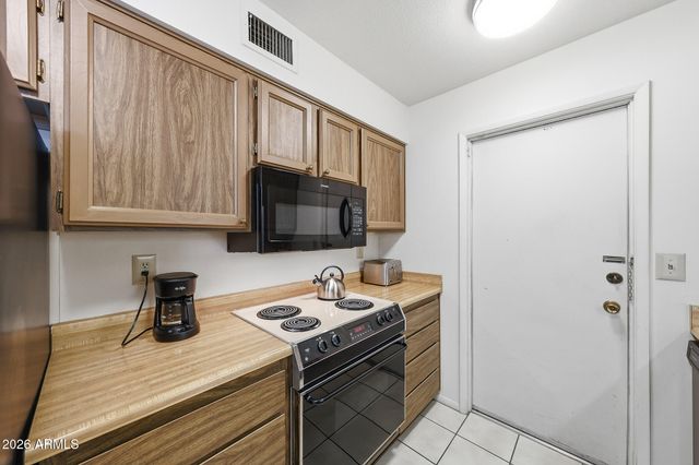 17042 N 105TH Avenue, Sun City, AZ 85373