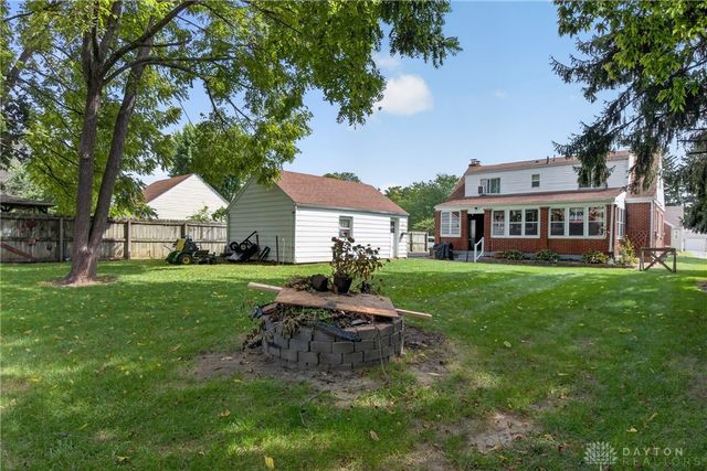 521 Wolf Avenue, Englewood, OH 45322