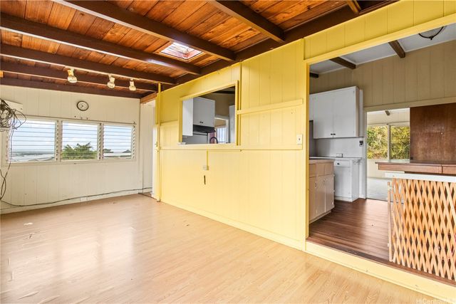 99-821 Aiea Heights Drive, Aiea, HI 96701