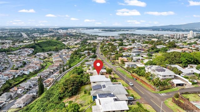 99-821 Aiea Heights Drive, Aiea, HI 96701