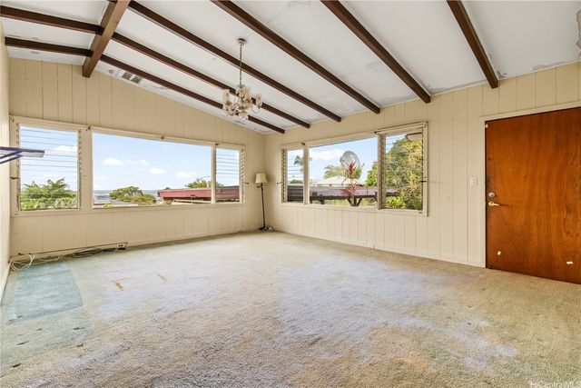 99-821 Aiea Heights Drive, Aiea, HI 96701