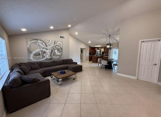 8765 SW 58th Street, Cooper City, FL 33328