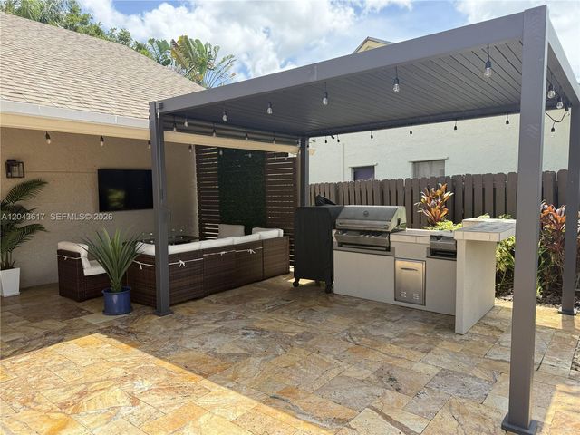 8765 SW 58th Street, Cooper City, FL 33328