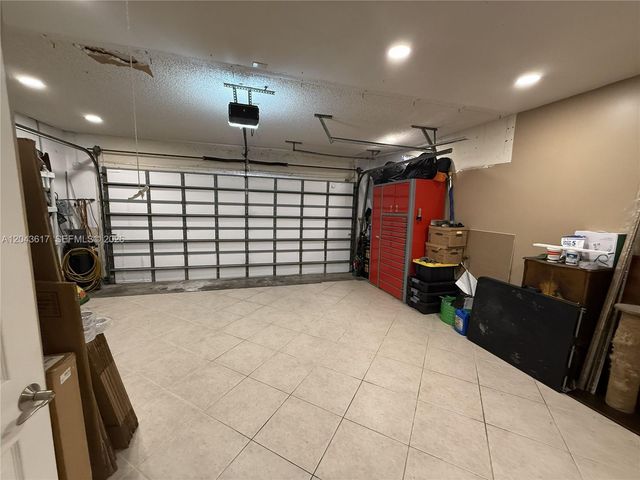 8765 SW 58th Street, Cooper City, FL 33328