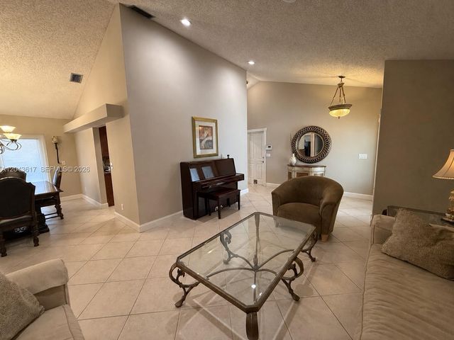 8765 SW 58th Street, Cooper City, FL 33328