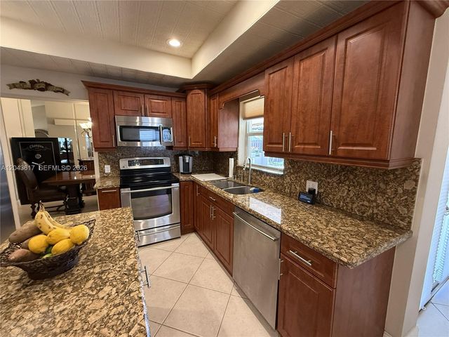 8765 SW 58th Street, Cooper City, FL 33328