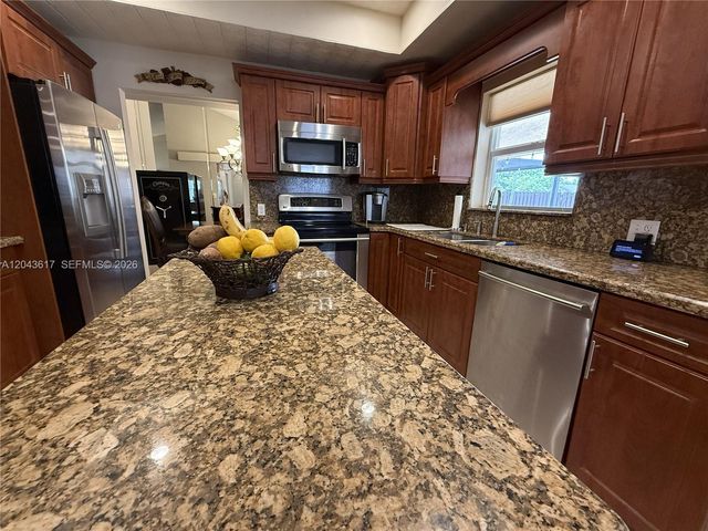 8765 SW 58th Street, Cooper City, FL 33328